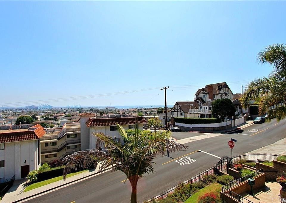 1st image of 2031 S Cabrillo Ave