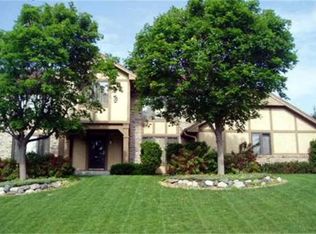13311 Greenwich Ct, Apple Valley, MN 55124