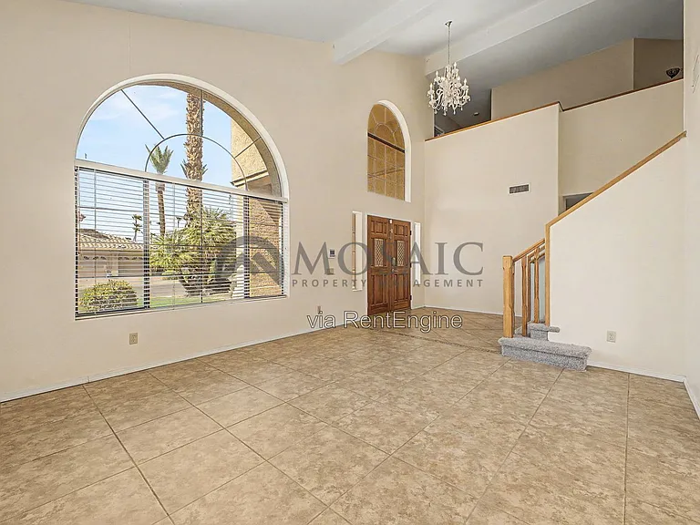 1819 E Cascade Dr — Photo 8