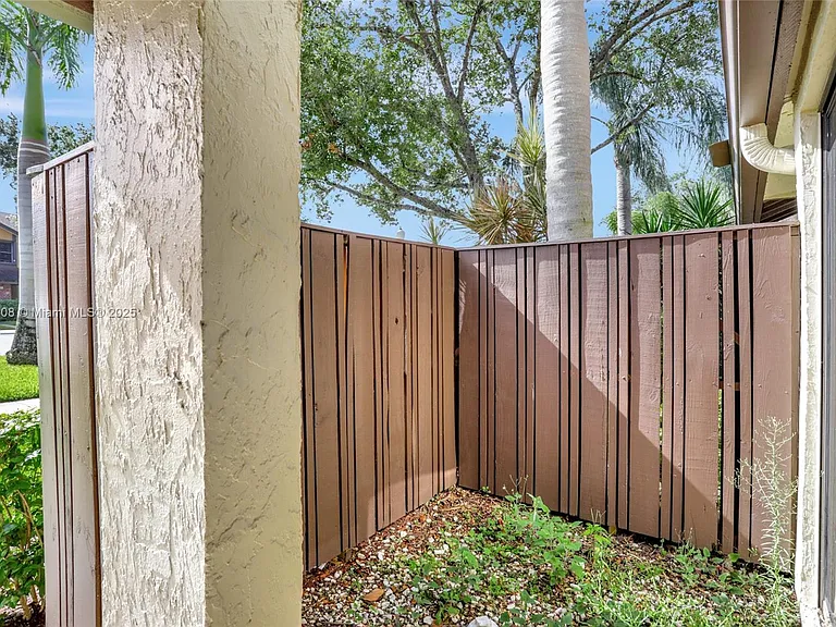 4615 Carambola Cir S #27232 — Photo 29