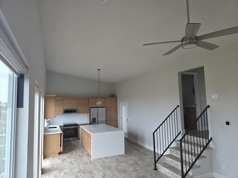 13507 Samantha Ave — Photo 2