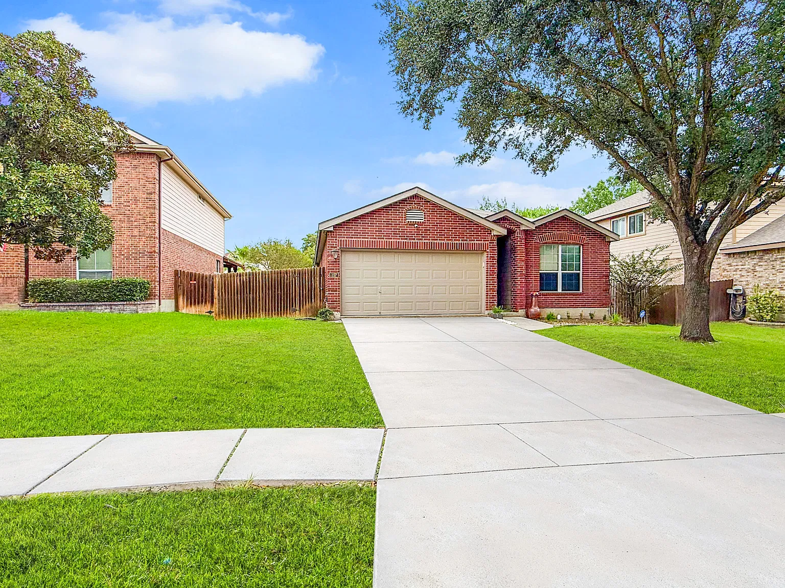 3 bed, 1638 sqft, $1,850 — Photo 2