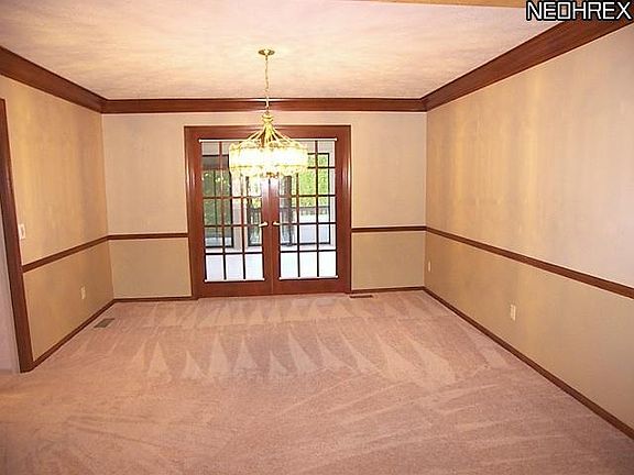 5th image of 16825 Lucky Bell Ln