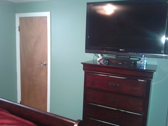 5th image of 4206 25th Ave #1