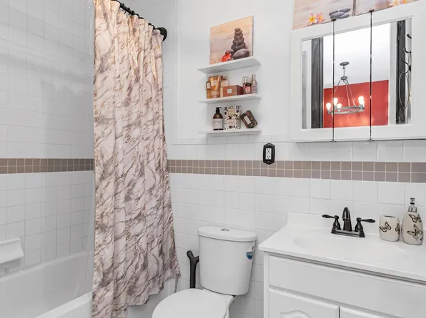 786 Madison Street image 7 of 10