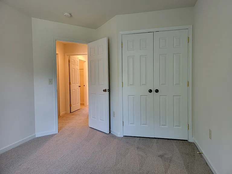 402 Mount Olive Ln — Photo 24