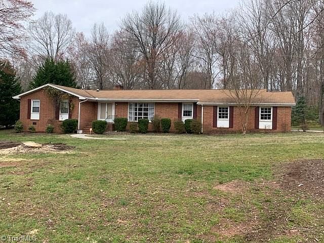 1st image of 537 Dogwood Dr