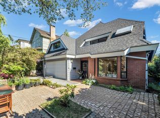 1040 Jefferson Ave, West Vancouver, BC V7T 2A5