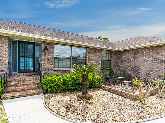 3rd image of 930 IRONRIDGE Court