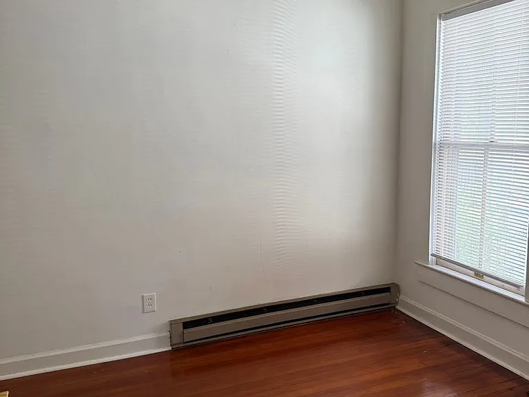 667 Chestnut St #2 — Photo 12