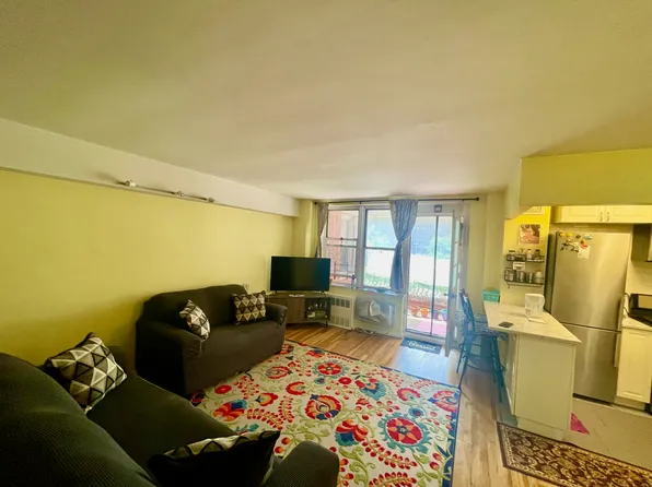 94-11 59th Avenue image 14 of 24