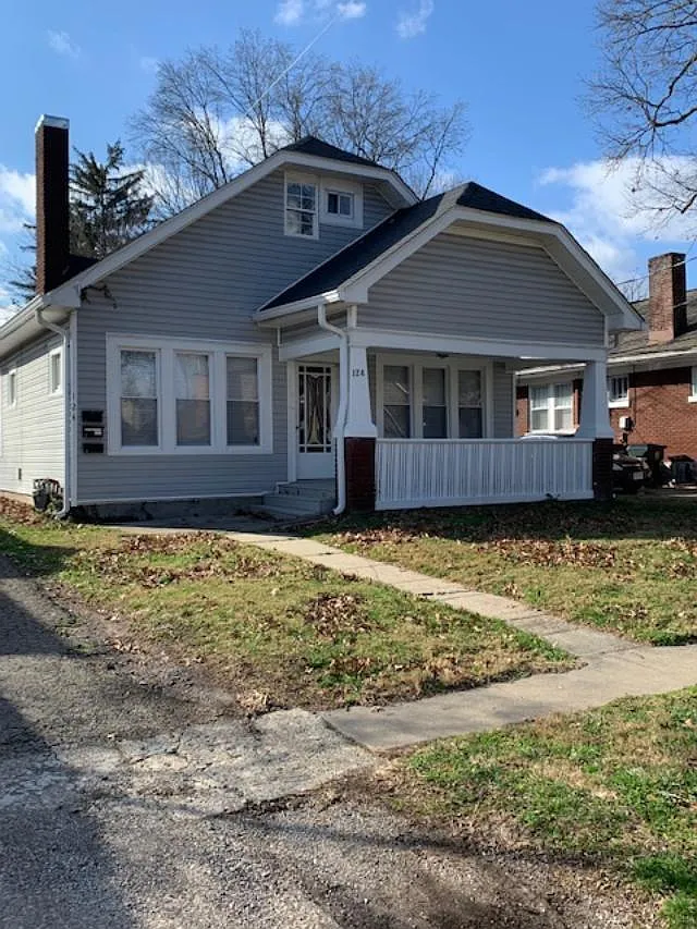 2 bed, 1.0 bath, 1200 sqft, $1,495 — Photo 2