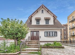 3563 168th St, Flushing, NY 11358