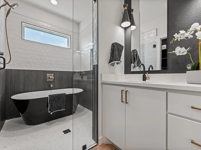 14408 Kenosha Dr — Photo 10