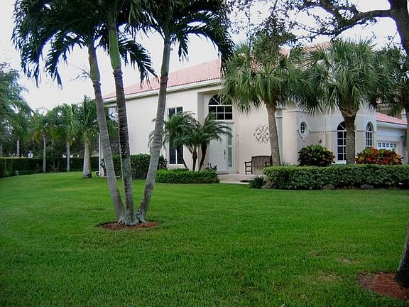 Large Corner Lot in Cypress Cay