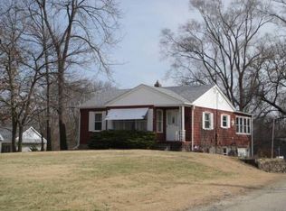 229 Avenue F, Rock Falls, IL 61071