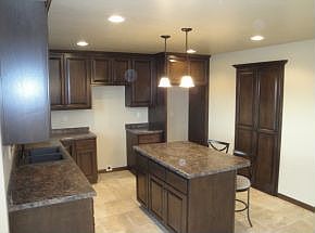 4th image of 2123 Potter Dr