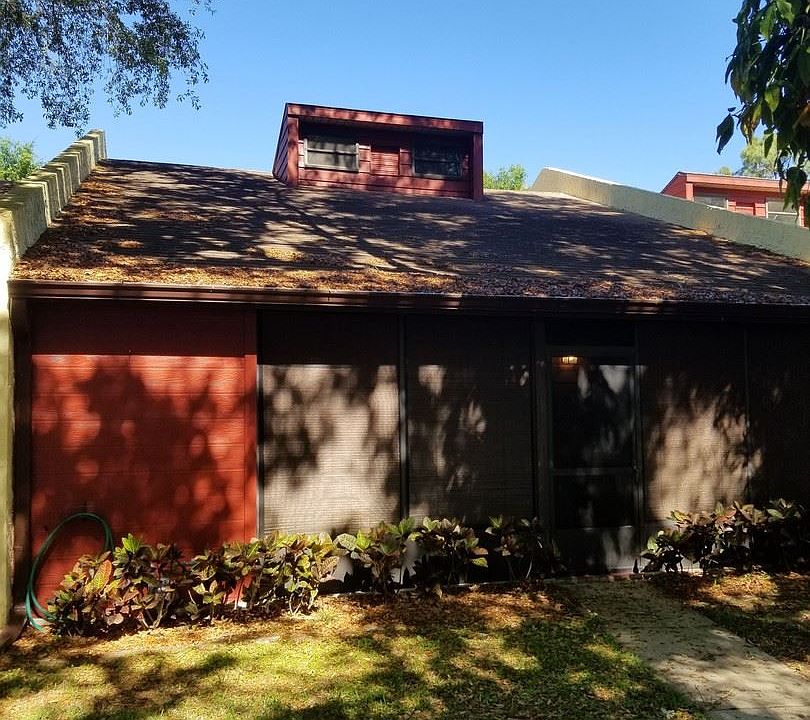 1st image of 470 Valerie Dr