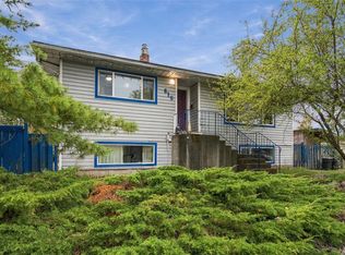 619 Pine St, Nanaimo, BC V9R 2C7