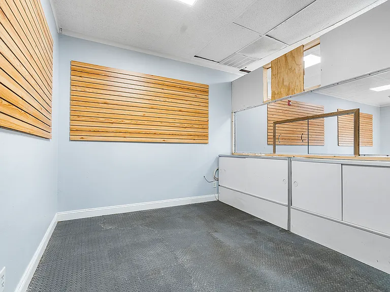 Forest Park Apartments — Photo 41