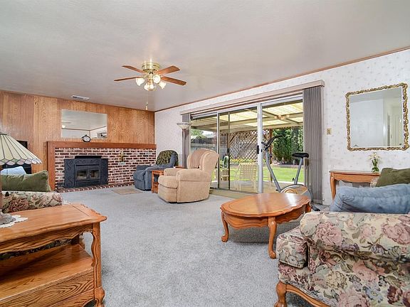 4th image of 6413 Matterhorn Dr