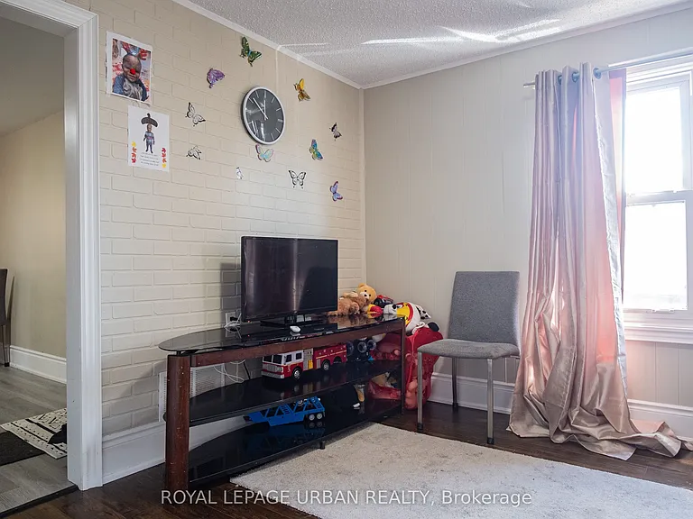 36 Welland St #REAR — Photo 9
