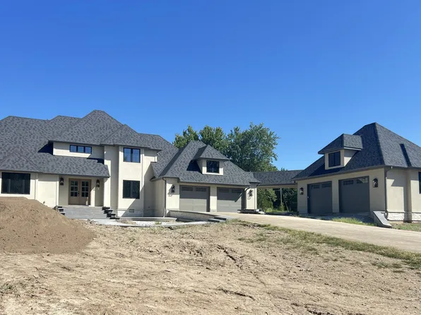 2675 W Mill Creek Ct, Columbia, MO 65203