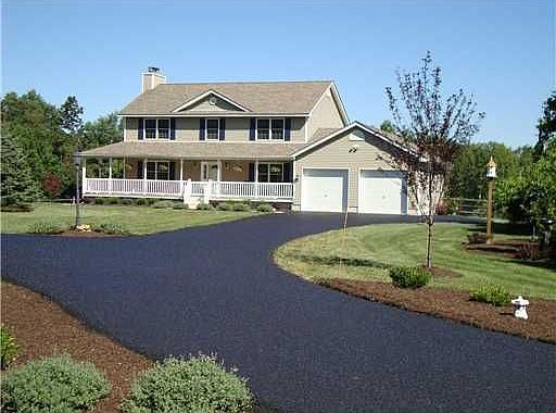 1st image of 4 Roosje Ln