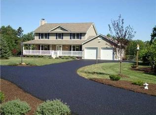 4 Roosje Ln, Rock Tavern, NY 12575