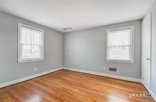 104 Clinton St — Photo 15