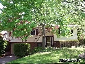 1320 Gloucester Dr photo 1