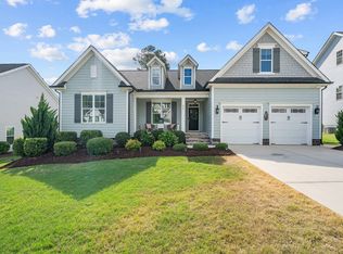 208 Logans Manor Dr, Holly Springs, NC 27540