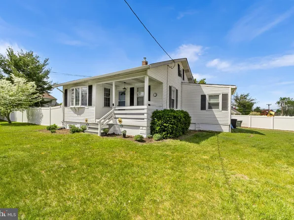 1105 Columbus Rd, Burlington, NJ 08016