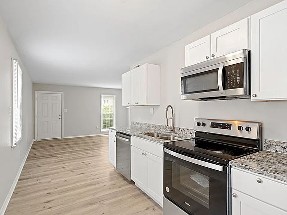 4th image of 6116 Spice Ridge Ln APT C