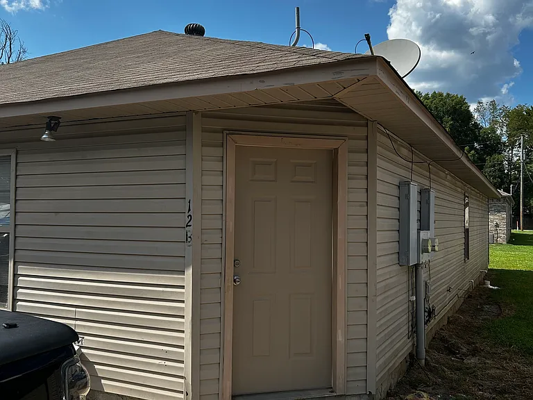 12 Mary Rose Dr #B — Photo 1