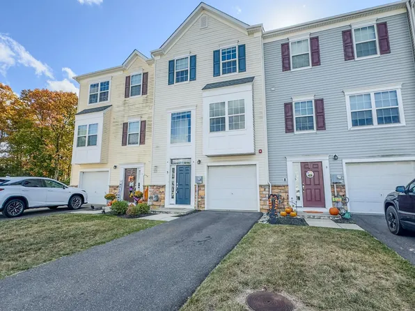 11 Iron Gate Rd, Sicklerville, NJ 08081