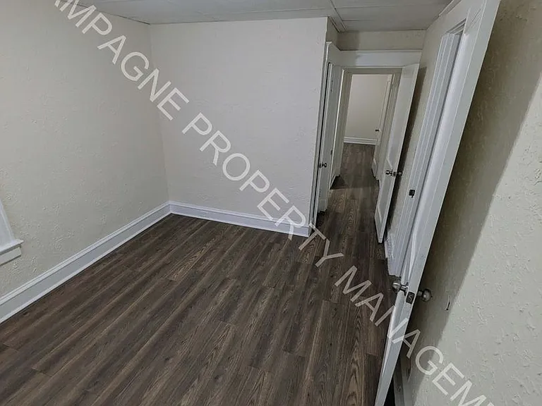 4026 Agnes Ave — Photo 6