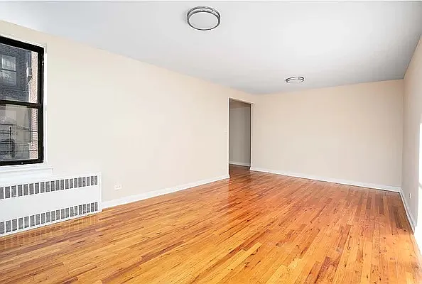 Rented by Waldstar Real Estate LLC | media 11