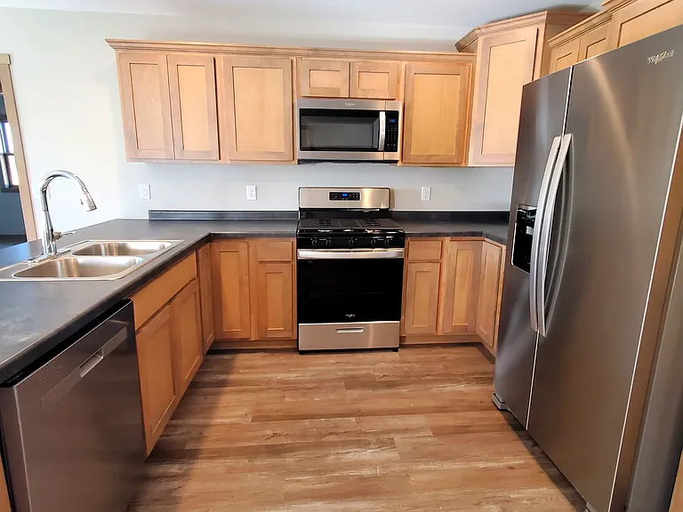 685 Heritage Ln — Photo 8