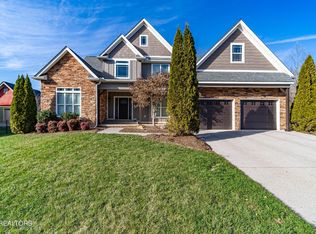 109 Creek View Ct, Oak Ridge, TN 37830