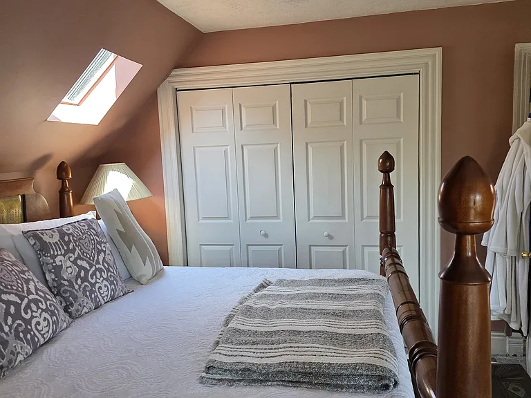 5905 Elgin St #2 — Photo 58