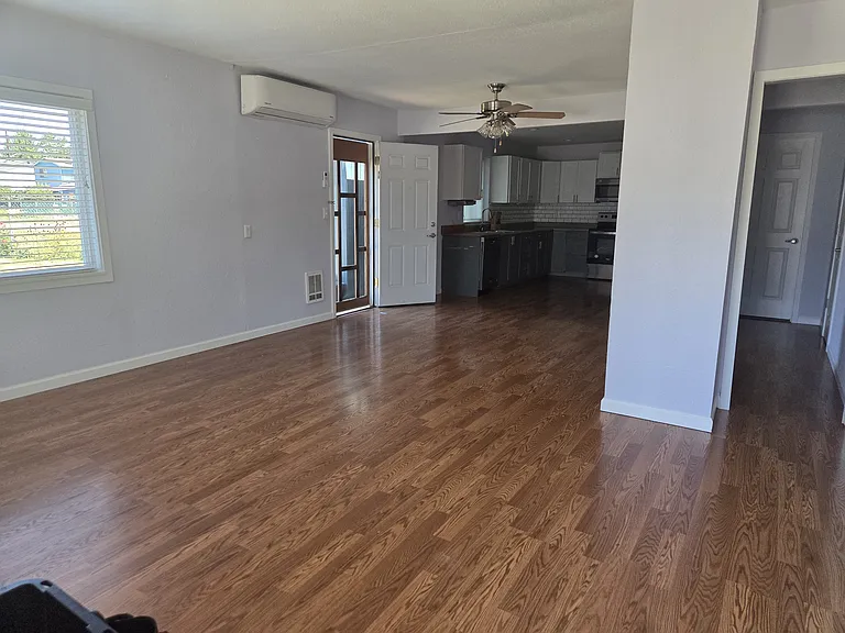 6414 30th Ave S — Photo 2