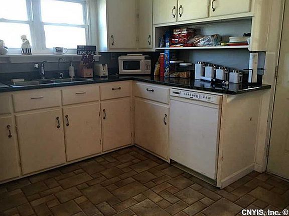 4th image of 516 Hasbrouck St