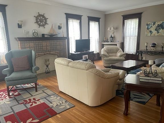 2nd image of 302 Samaritan Ave
