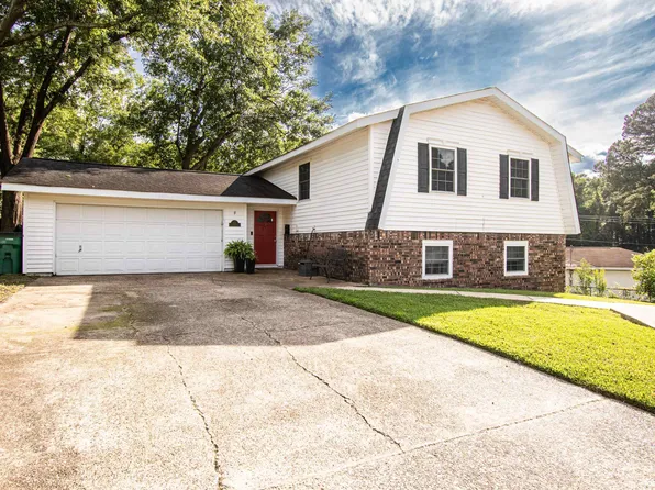 112 Alderman Dr, El Dorado, AR 71730