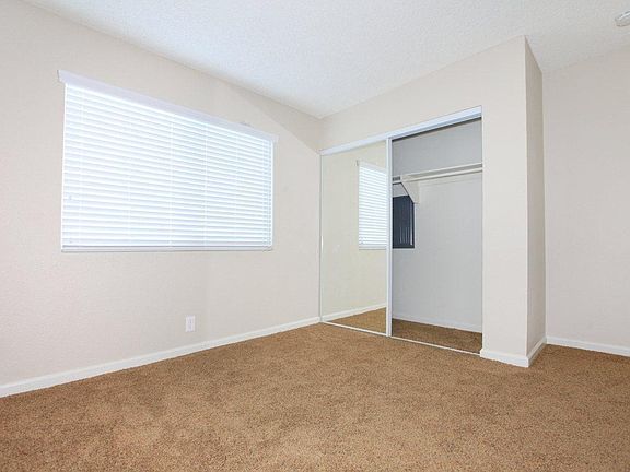 5th image of 9233 Kenwood Dr #386