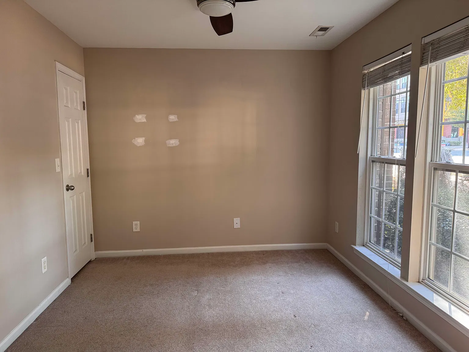 3 bed, 3.5 bath, 1968 sqft, $3,600 — Photo 3