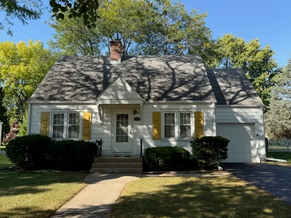 1215 Richmond St, Joliet, IL 60435