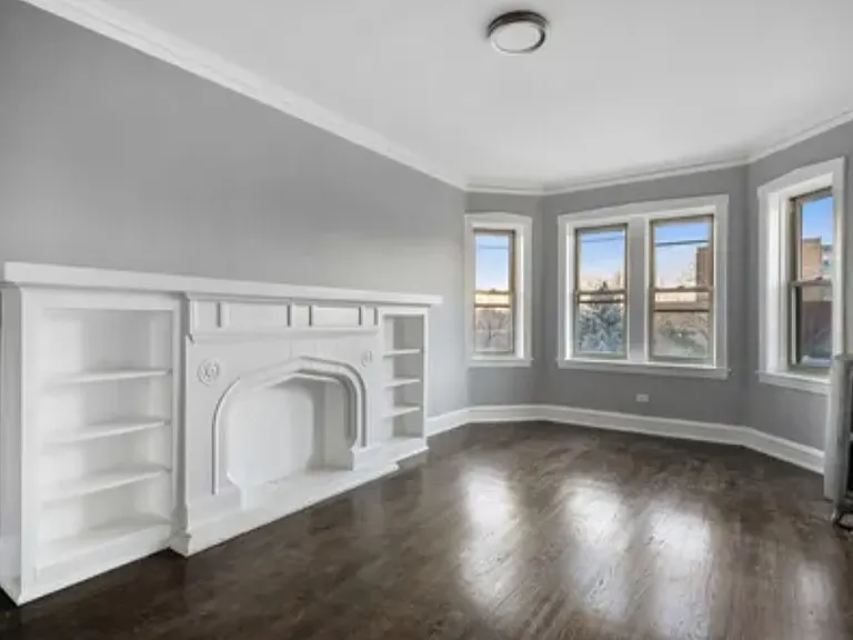 7664 S South Shore Dr #3 — Photo 4