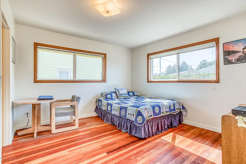 Thumbnail 12